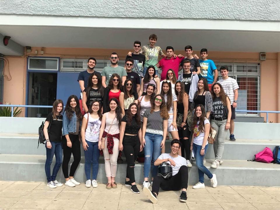 Ο μύθος με τις πανελλήνιες εξετάσεις και η εμπειρία μου